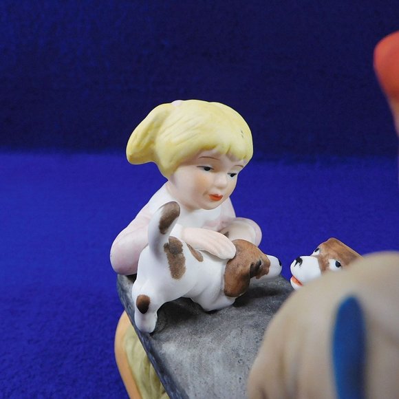 Vintage Paul Sebastian Figurine Boy and Girl With Dogs Bisque Porcelain 1991 - Picture 2 of 9
